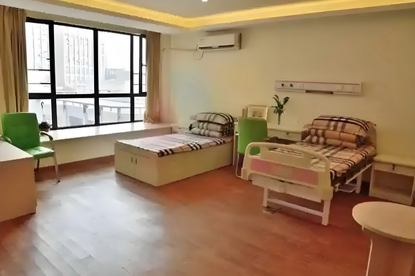 细节藏不住爱！白敬亭晒家意外暴露恋情？